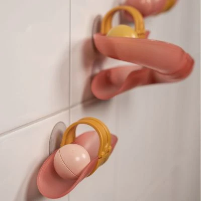 Little Dutch Circuit De Bain Avec Balles Rose 5 Little Dutch Circuit De Bain Avec Balles Rose – Image 3