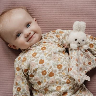 Little Dutch Doudou Plat Lapin Miffy Vintage Flowers 5 Little Dutch Doudou Plat Lapin Miffy Vintage Flowers – Image 3