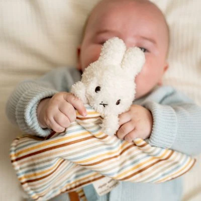 Little Dutch Doudou Plat Lapin Miffy Vintage Sunny Stripes 5 Little Dutch Doudou Plat Lapin Miffy Vintage Sunny Stripes – Image 3